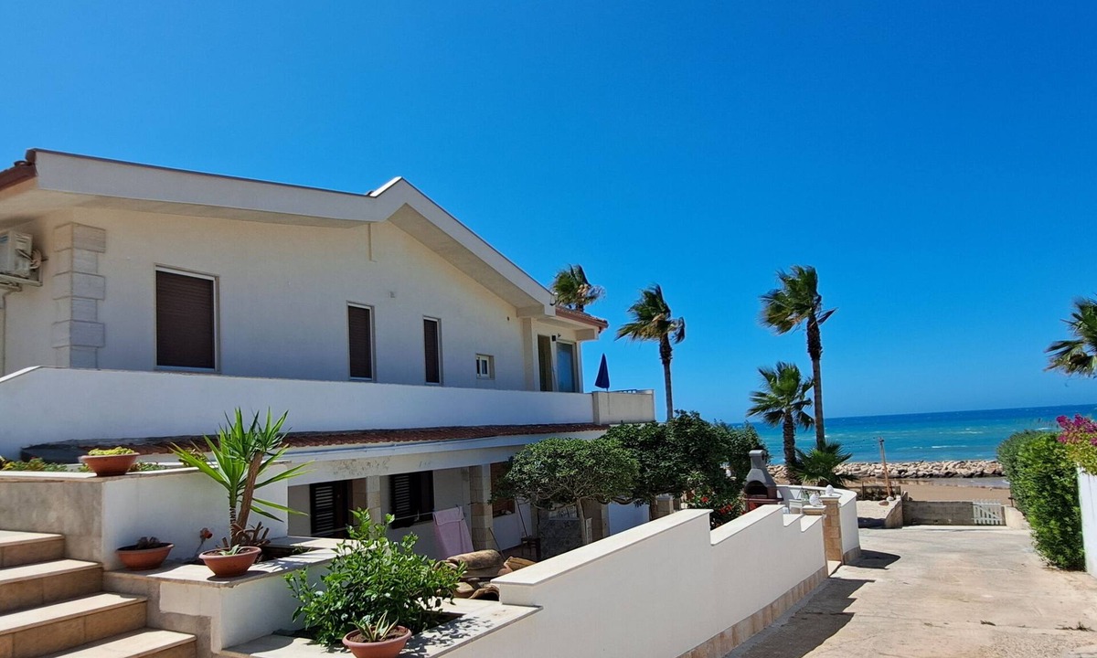 Tegolaio Villa | CASASICULA "CALYPSO YOUR BEACH HOUSE"