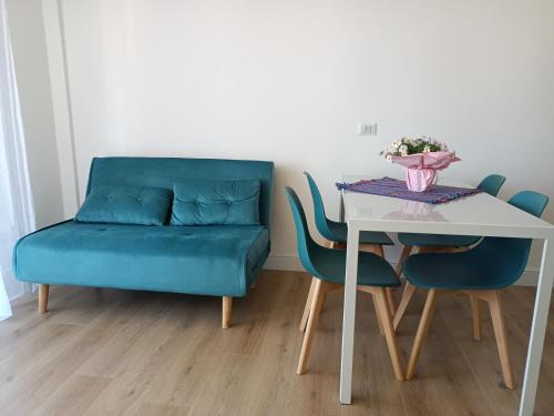 Quartiere XXIV Don Bosco Apartment | Casetta a Roma CIR 27426