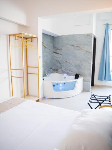 Mola di Bari House | Cenvi Suite - Jacuzzi rooms
