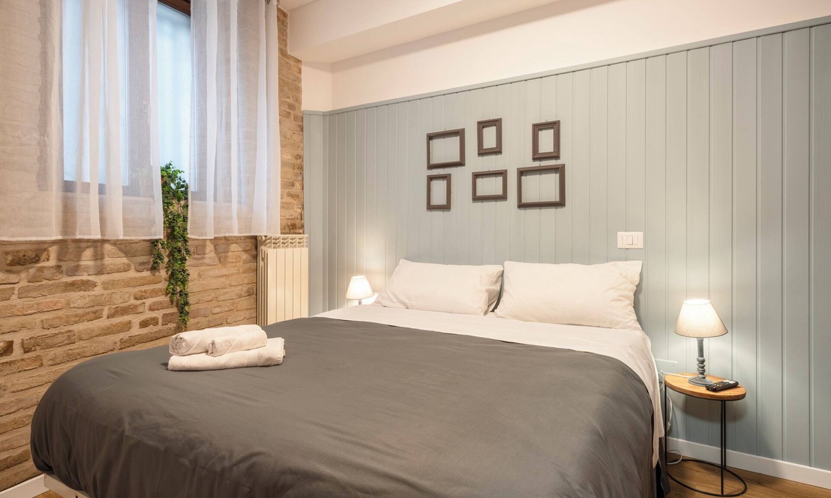 Corridonia Apartment | Characteristic historic village apartment.
