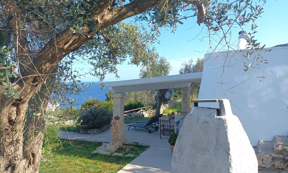 Marina Serra Cottage | Charming house w/view, 5 min walk from the sea