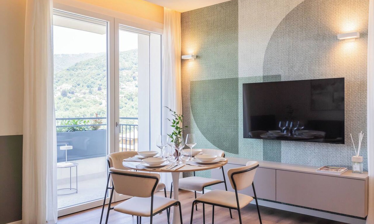 Tavernerio Apartment | Circle - Erbonne - Two Bedroom Apartment, Sleeps 6