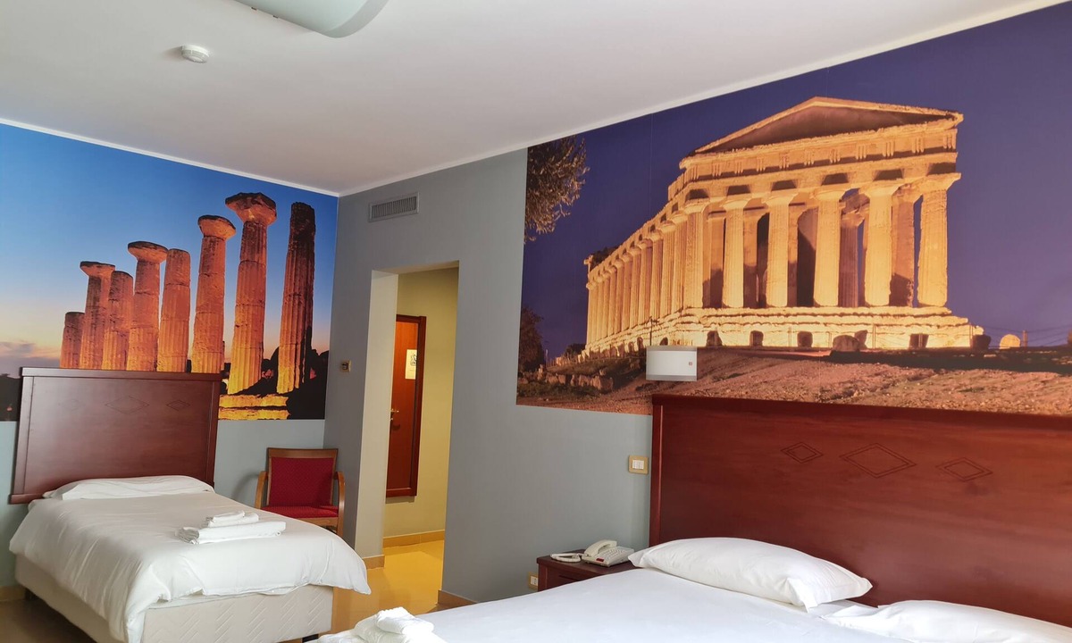 Melilli Hotel | Città Della Notte
