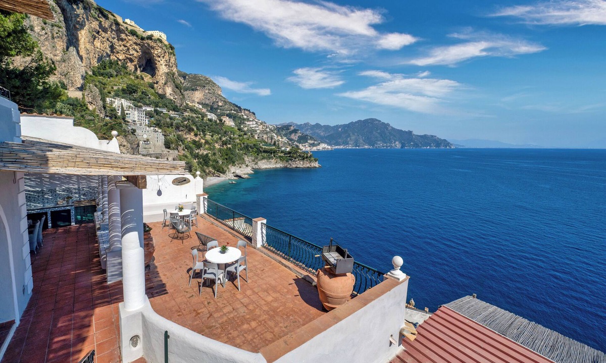 Conca dei Marini Villa | Clifftop Sea Views & Panoramic Terrace