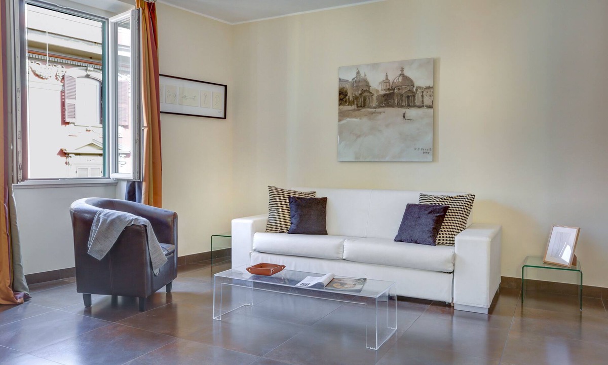 Monti Apartment | Colosseo Gardens - C6