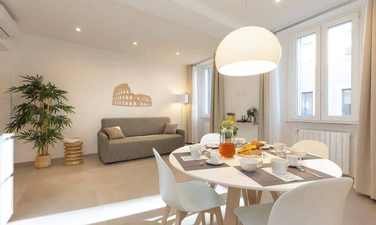 Celio Condo | Colosseum Holidays - San Giovanni in Laterano