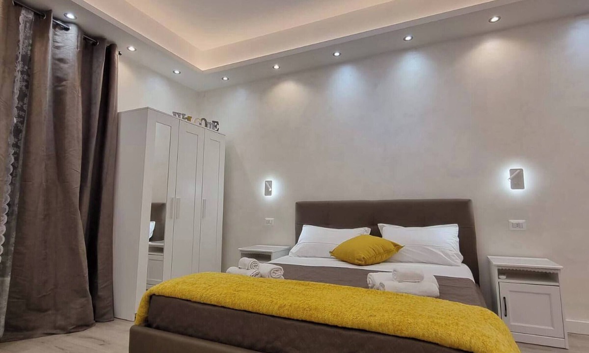 San Giovanni Apartment | Colosseum Nearby & Metro Outside, Easy Rome Sightseeing