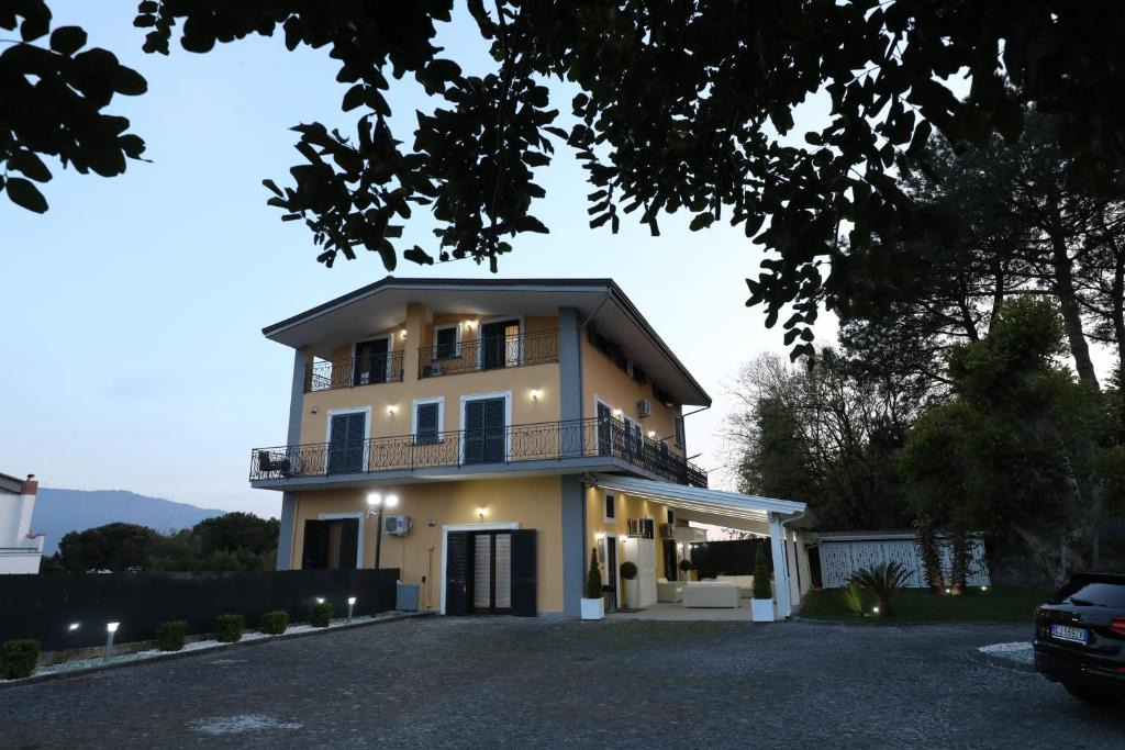 Terzigno Bed & Breakfast | Come a Casa Bed And Breakfast