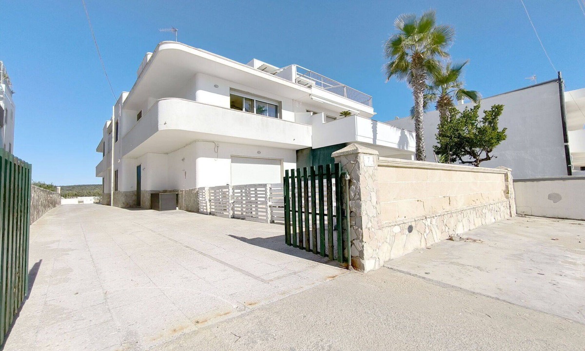 Torre Mozza Apartment | Cosy apartment for 5 guests with A/C, patio and pets allowed