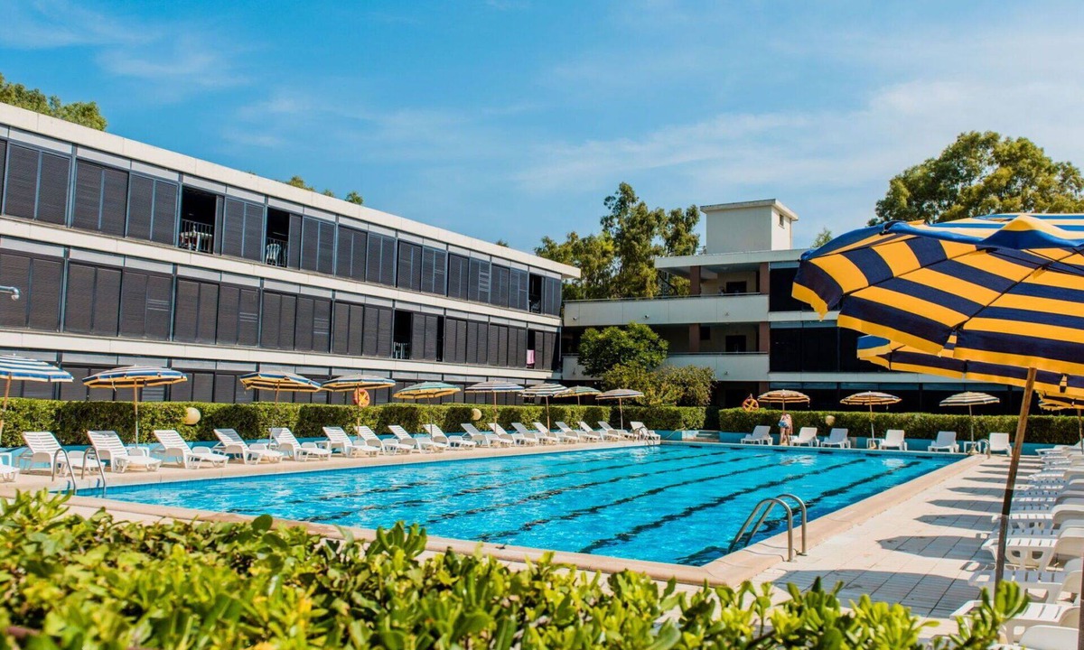 Marina di Bibbona Apartment | Cosy apartment for 6 guests with pool, WIFI, A/C, TV, terrace and pets allowed