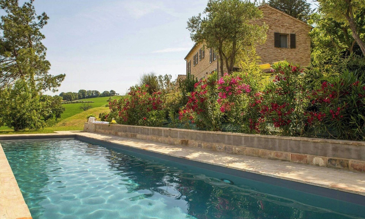Ostra Vetere House | Country house in the hills of Le Marche