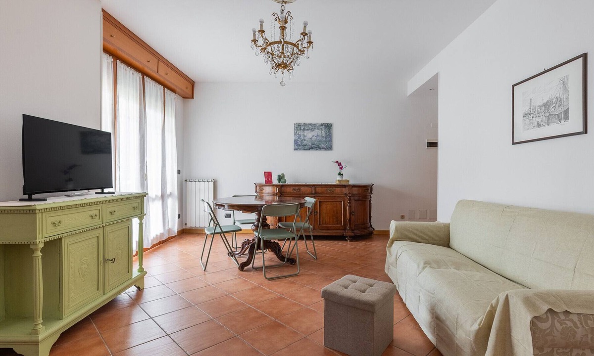 Province of Bologna Apartment | Decumana Cozy Flat by Wonderful Italy