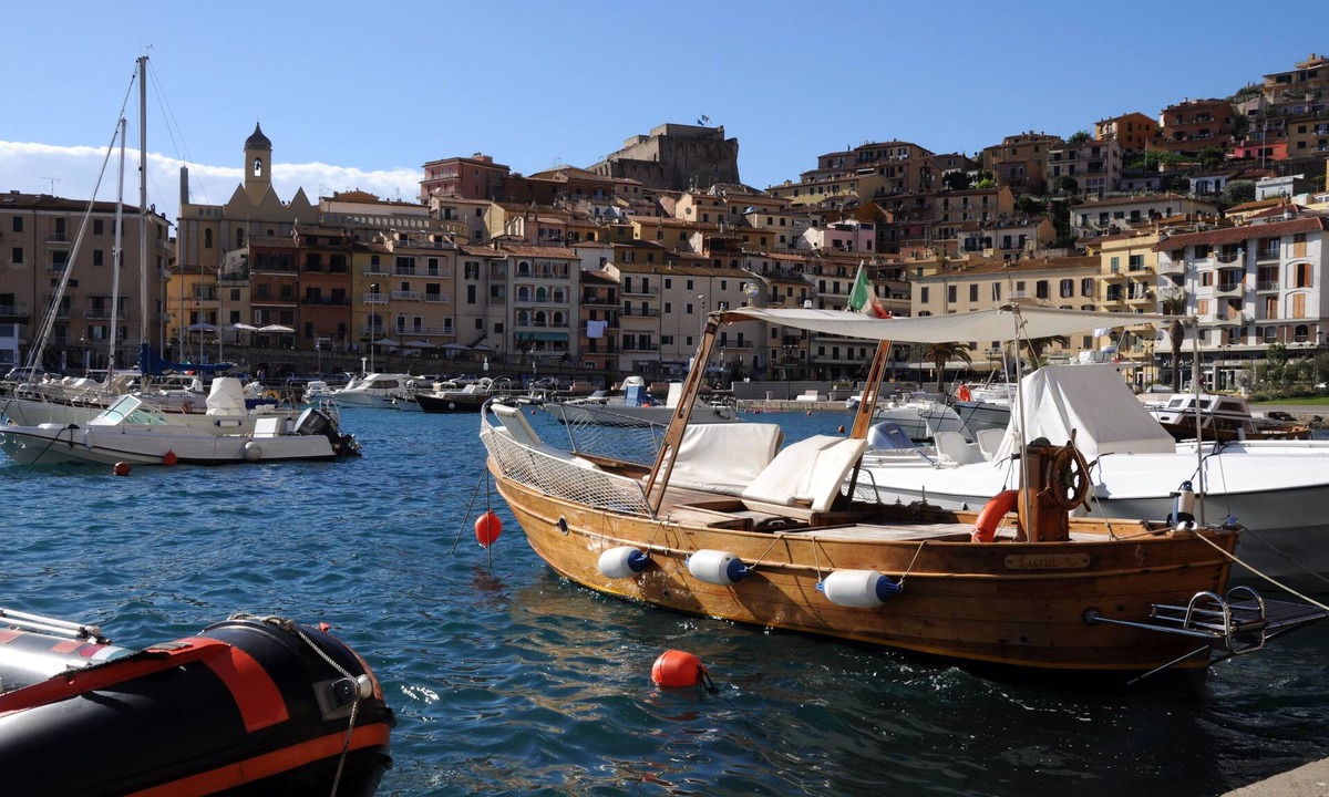 Porto Santo Stefano Apartment | Delicious apartment Porto Santo Stefano central tourist port