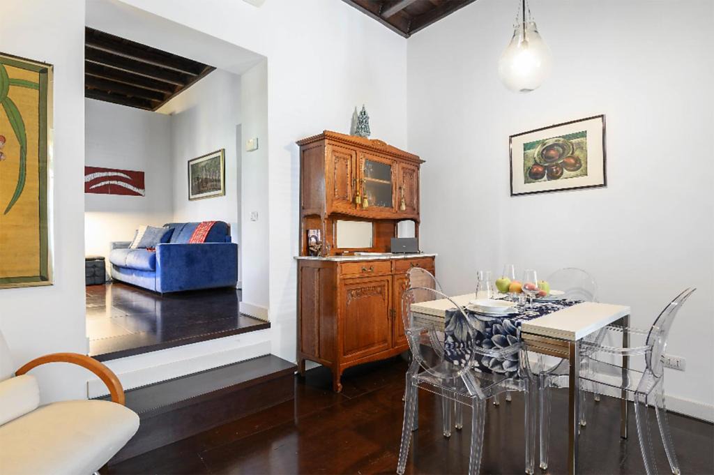 Rione VI Parione Apartment | Delizioso appartamento a Campo de' Fiori