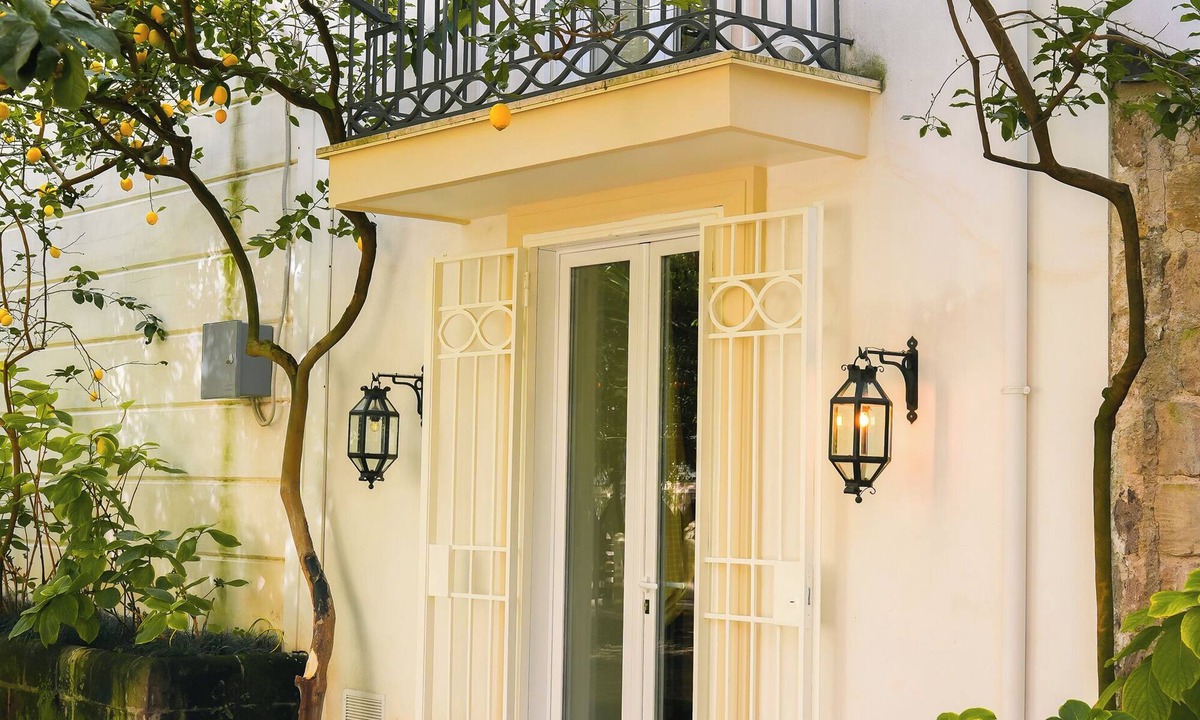 Castellammare di Stabia House | Dépendance la Casetta: an oasis of peace surrounded by greenery in the city center