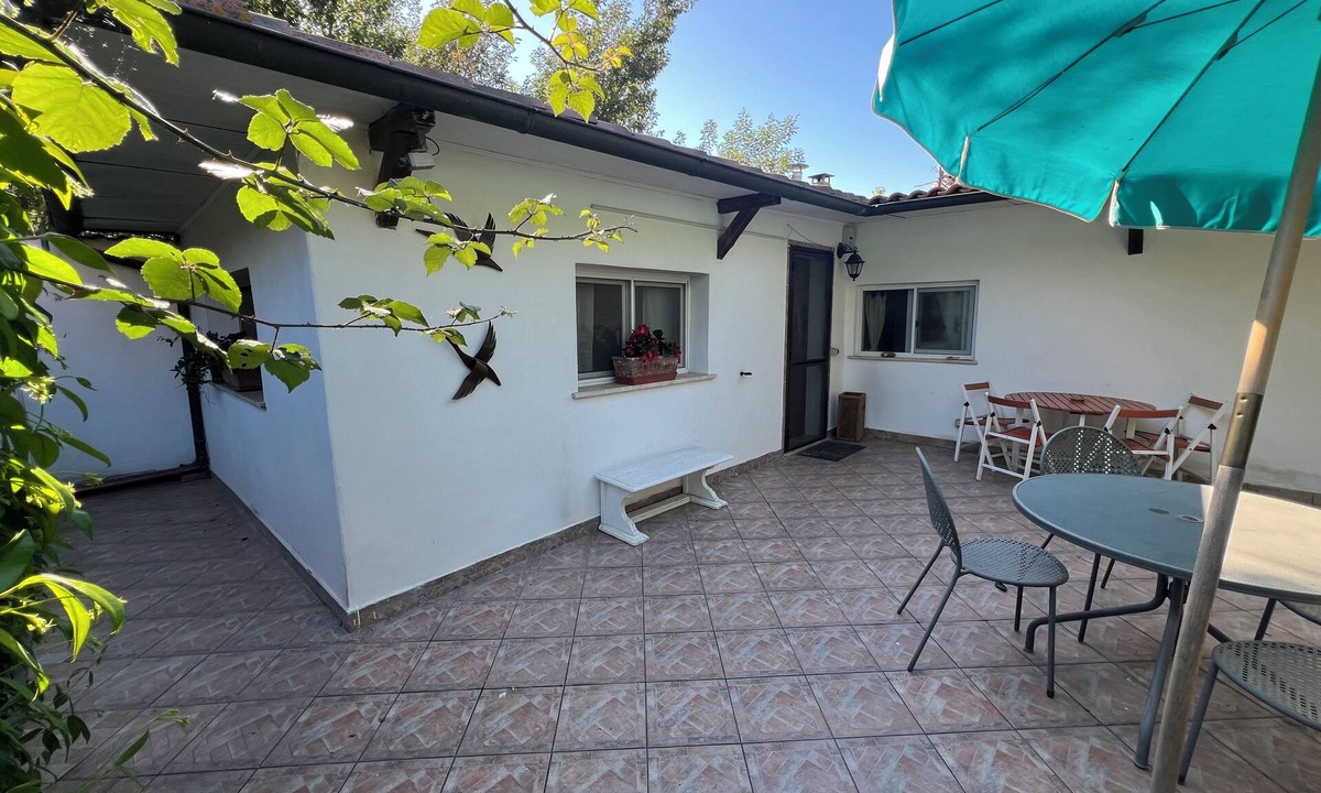 Zona XXXIV Casal Palocco House | Dependance near Rome - 10 min from the sea - Garden and easy parking