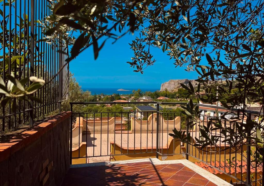 Carini House | Dimidia - casa vacanze mare montagna