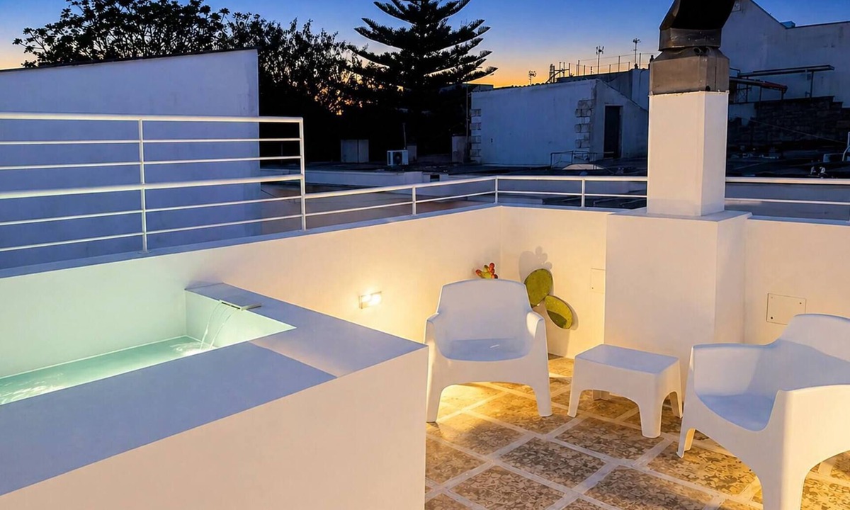Casarano Apartment | Dimorè Deluxe Suite - Sleeps 4 - Wi-Fi - Terrace