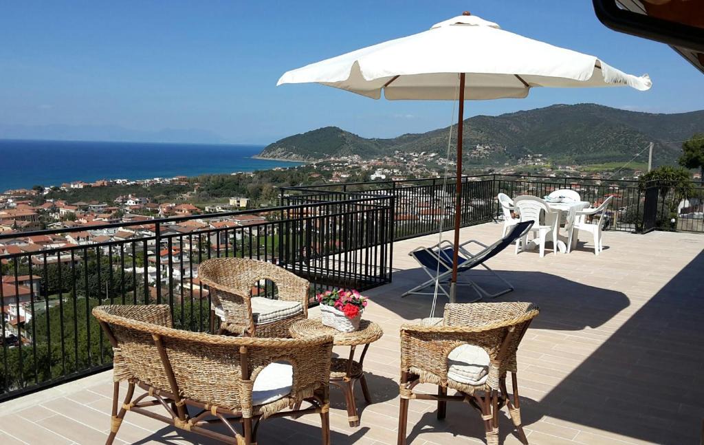 Santa Maria di Castellabate Apartment | Domus Cilento - Family Residence con piscina