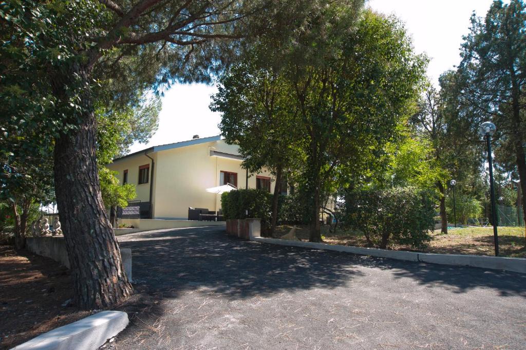 Suburbio IX Aurelio Bed & Breakfast | Domus in Viridi