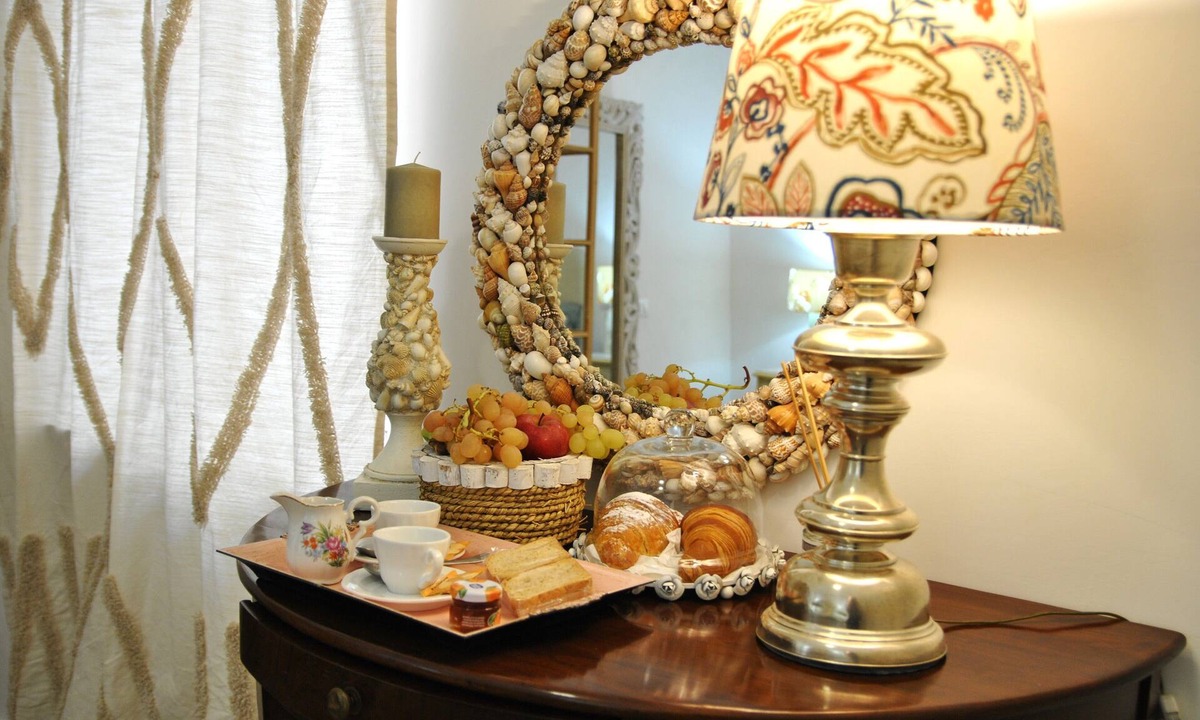 Gaeta Bed & Breakfast | Double bedroom Leonida in B&B
