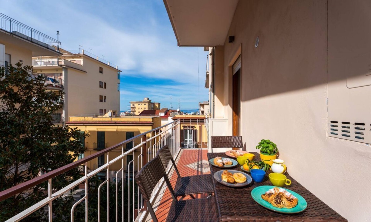 Piano di Sorrento Apartment | Elegant renovated apartment with private terrace