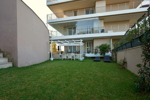 Quartiere XIII Aurelio Villa | Enchanting Garden Retreat