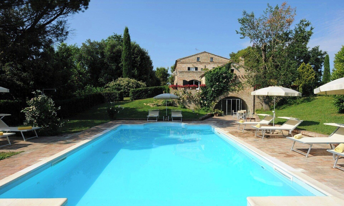 Rupoli House | Estate between sea and mountains near Fano
