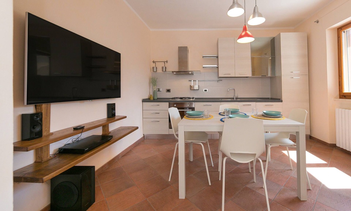 Riotorto House | Farmhouse 'Al Posto Giusto - Sole' with Private Garden, Wi-Fi and Air Conditioning