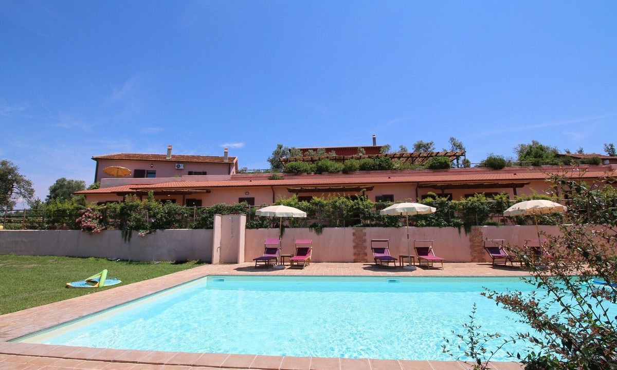 Montalto di Castro House | Farmhouse in Montalto near Sandy Beaches