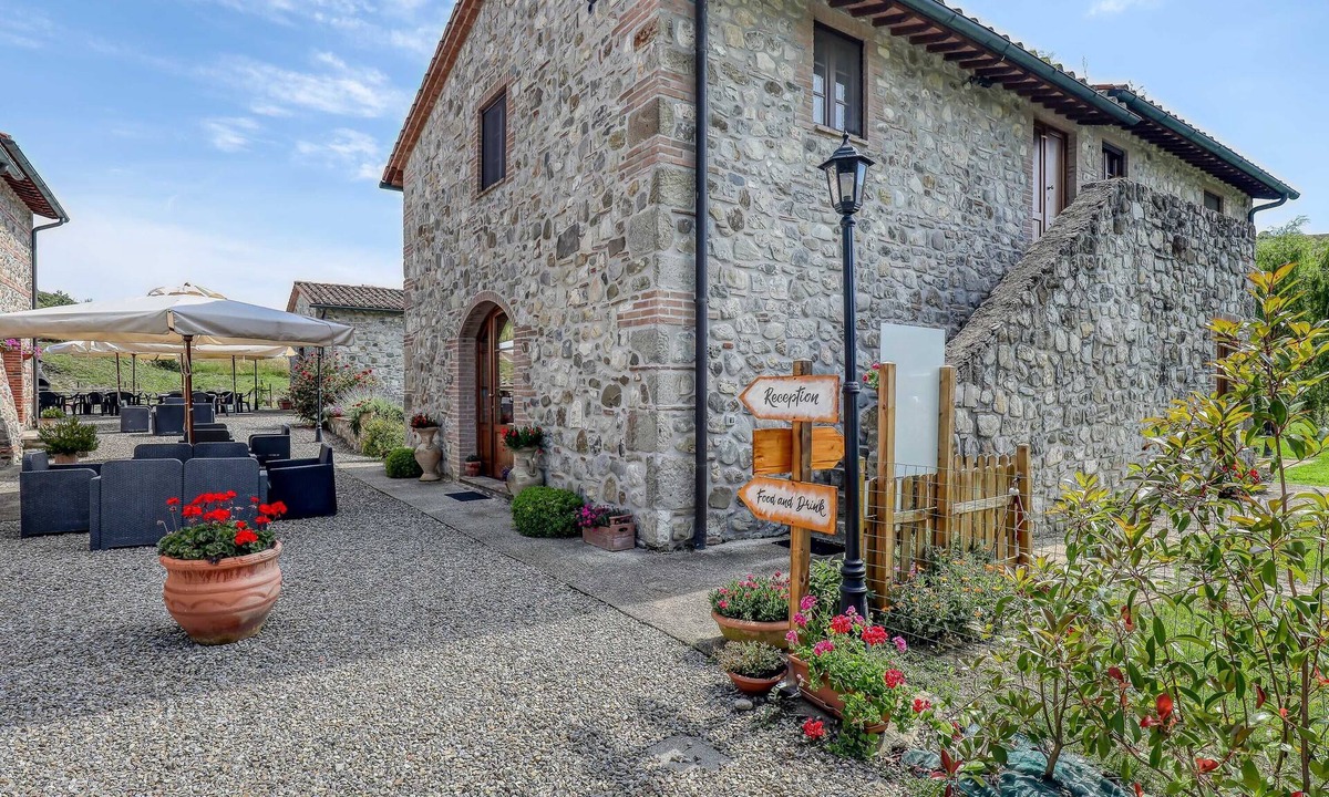 Radicofani Other | Farmhouse with pool - Apartment Ginestra