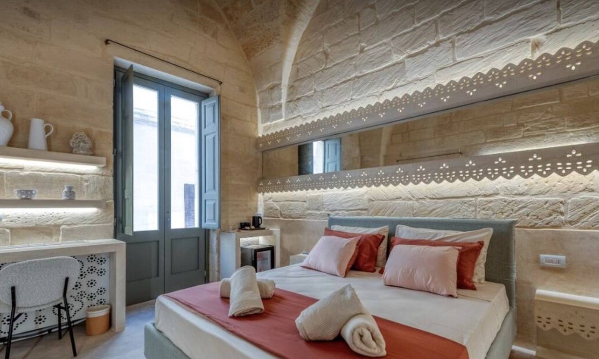 Lecce Apartment | Finely renovated typical house with swimming pool sauna and spa in prestigious area