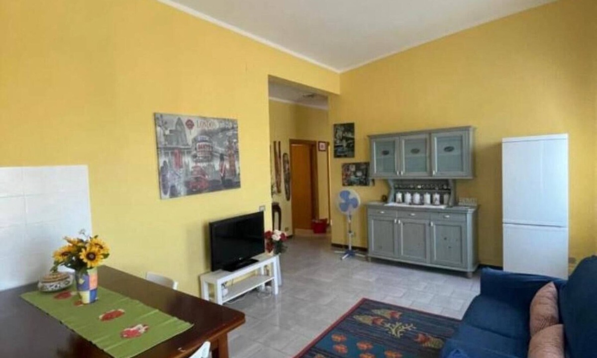 Guzman Apartment | Flaminia accommodation with its own parking lot 2 minutes from the historic center