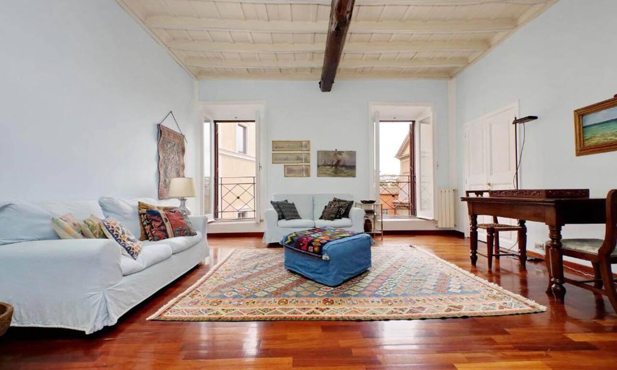 Rione IV Campo Marzio Apartment | Flatinrome Spagna Spanish Steps