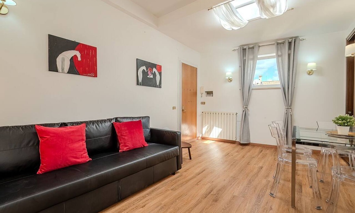 Rione IV Campo Marzio Apartment | Frattina Sky Apartment Spanish Steps