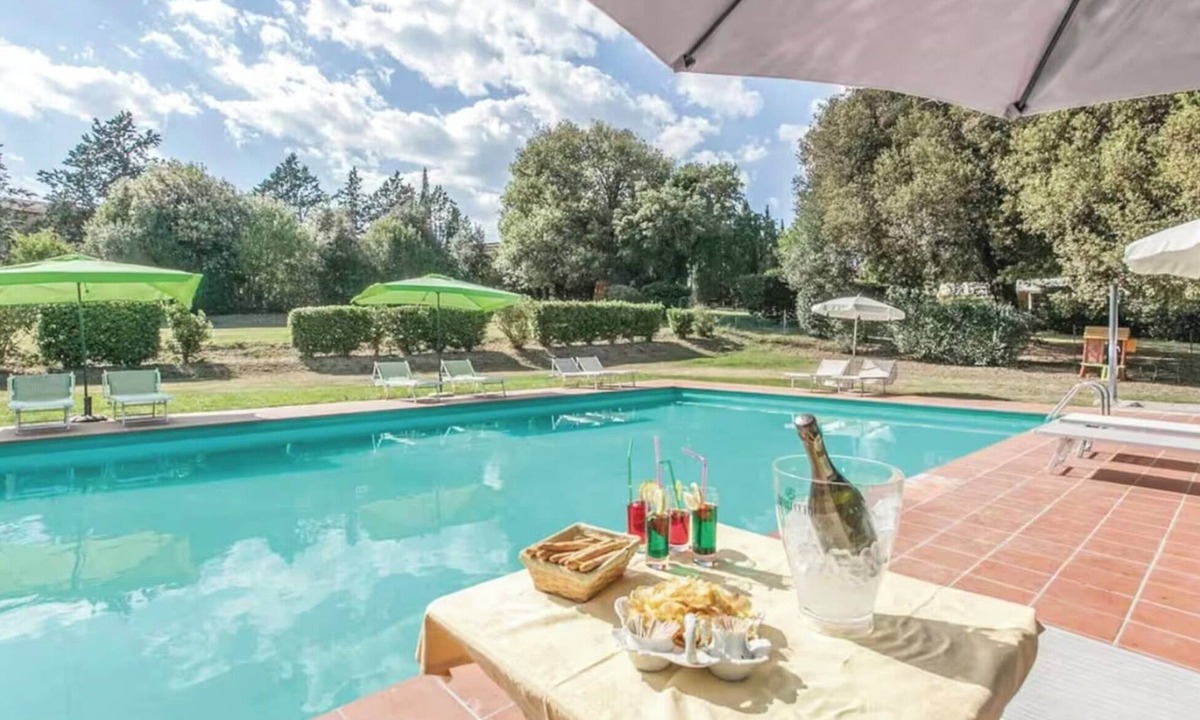 Bagnaia Cottage | Geraneo 2 - Small and quaint apartment on the second floor