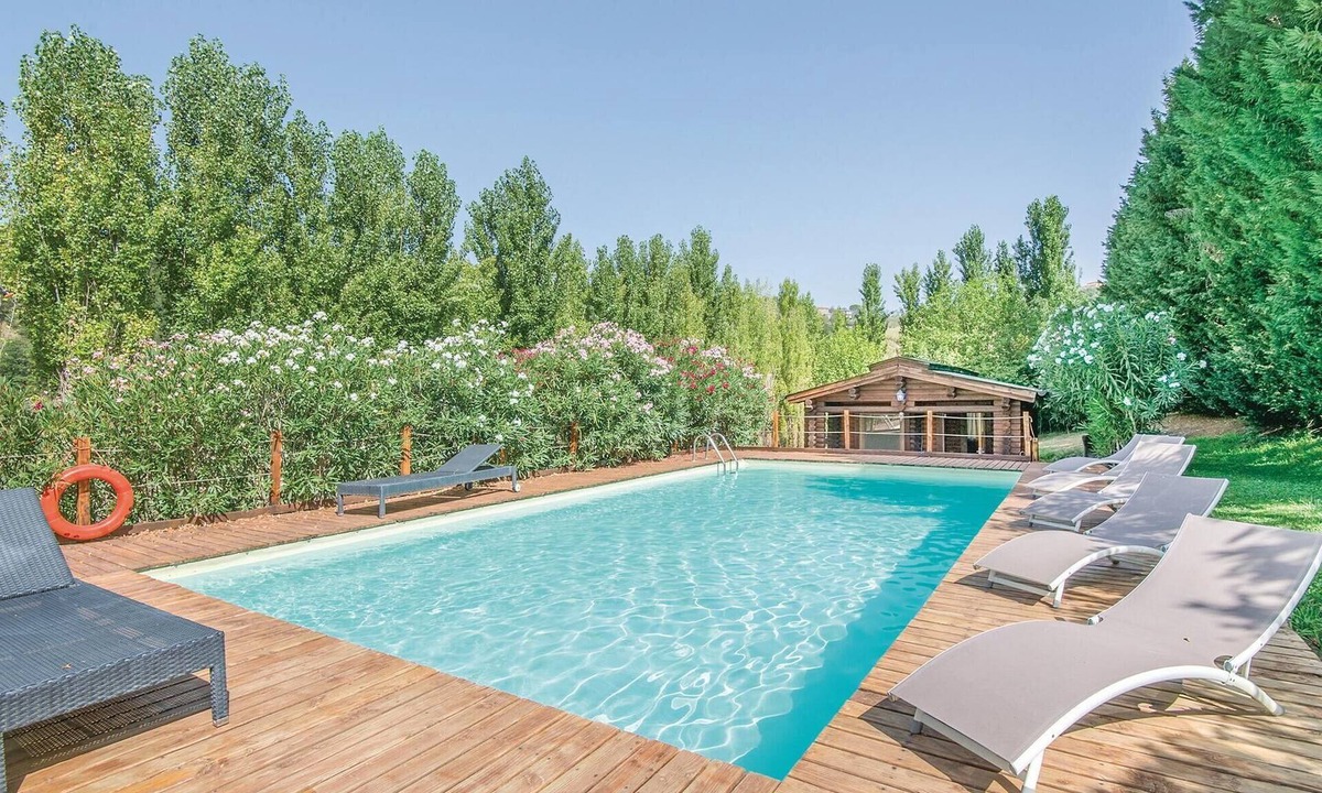Magliano Sabina House | Gorgeous home in Magliano Sabina -RI-