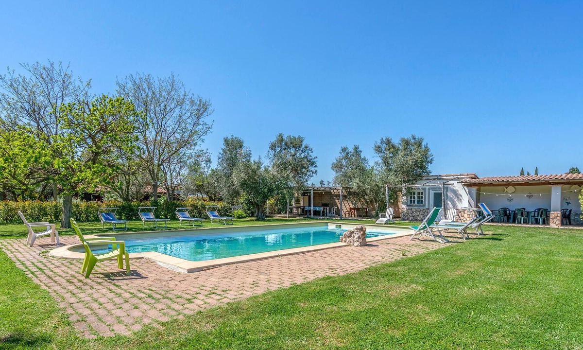 Montalto di Castro House | Gorgeous home in Montalto di Castro