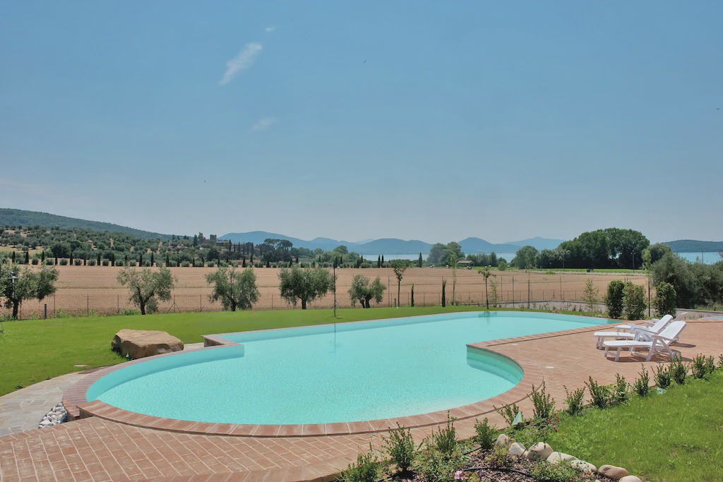 Monte del Lago Villa | Gorgeous Mansion in Monte del Lago with Lake View