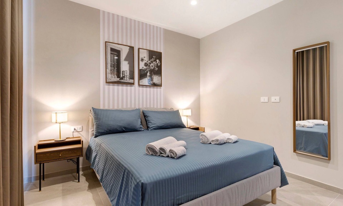 Santa Flavia Apartment | ‘Grecale’ Apartment with Balcony, Wi-Fi and Air Conditioning