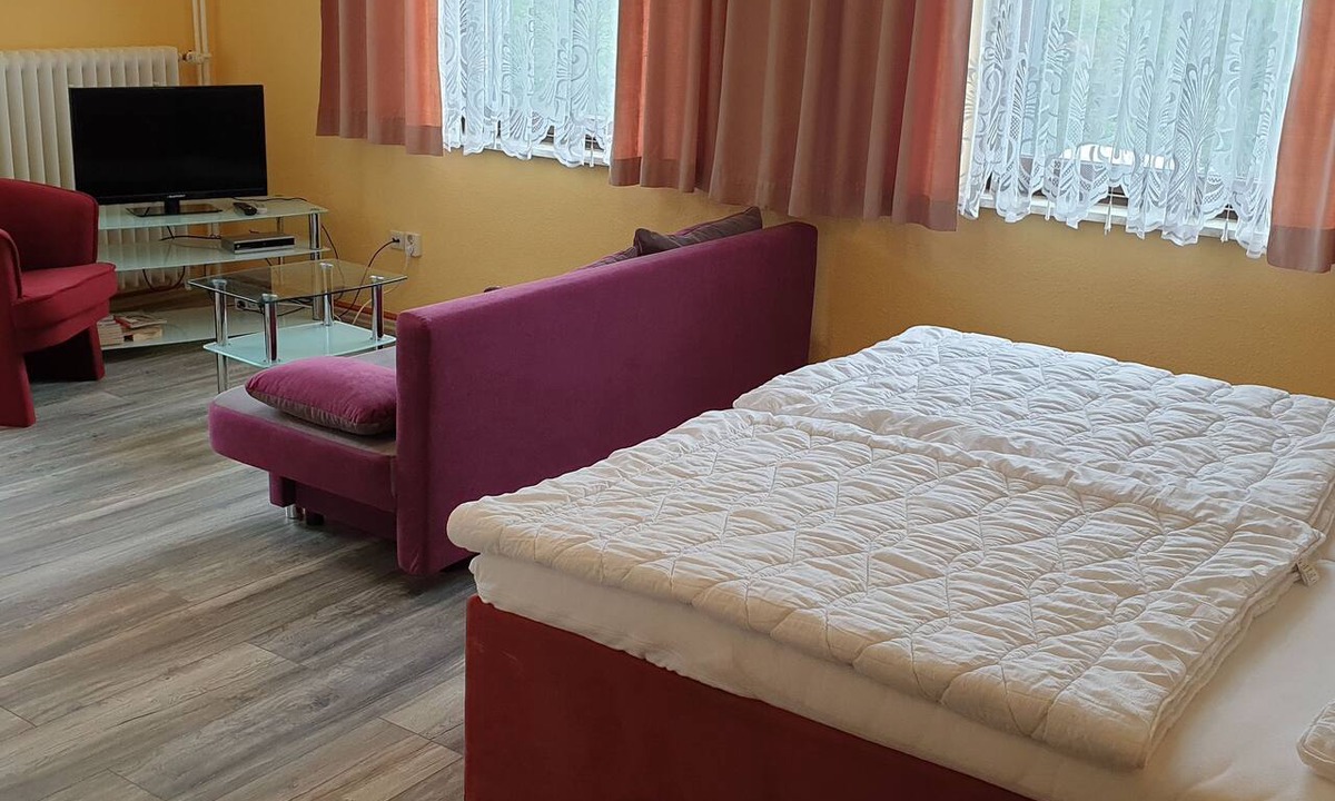 Bad Sachsa Villa | Group accommodations for up to 26 people - Group accommodations in the Southern Harz, 16 to 40