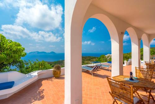 Ponza House | Guest House Villa Il Gabbiano