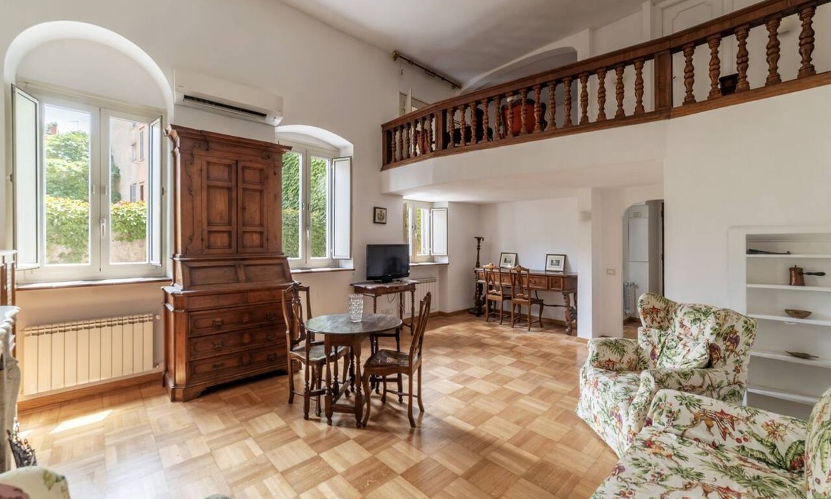 Rione VII Regola Apartment | GuestHost - Historic Center Apartment Lungotevere