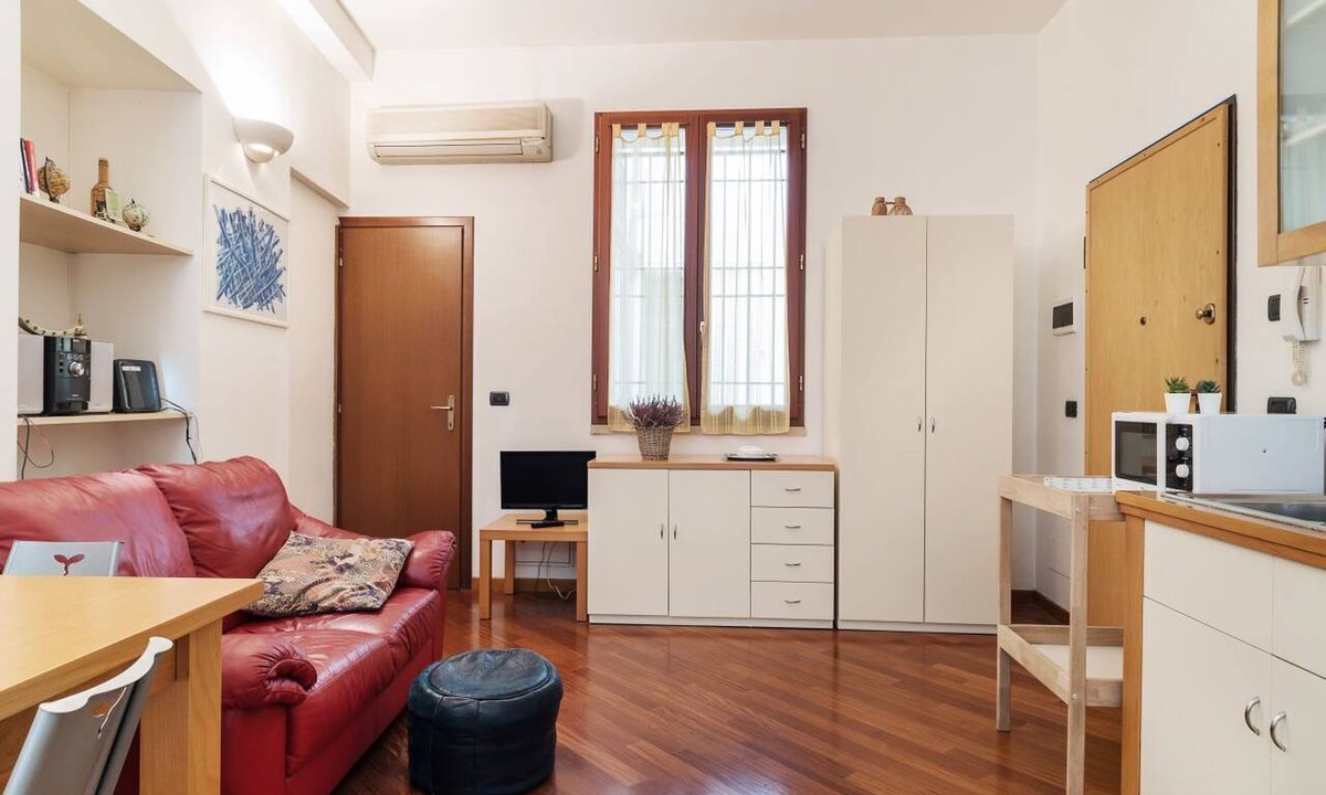 Historic Center Apartment | GuestHost - NEW! Central Studio x 2 in Bologna