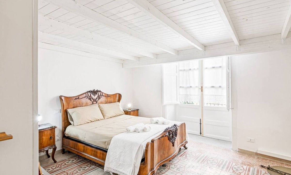 Albergheria Apartment | GuestHost - Norman Palace Stylish Apartment