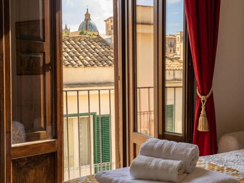 Monte di Pieta Apartment | Guglie centro suite