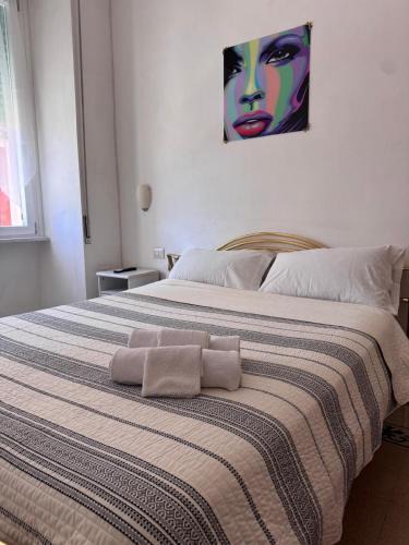 Garbatella Apartment | Hanna's House Metro Pyramid
