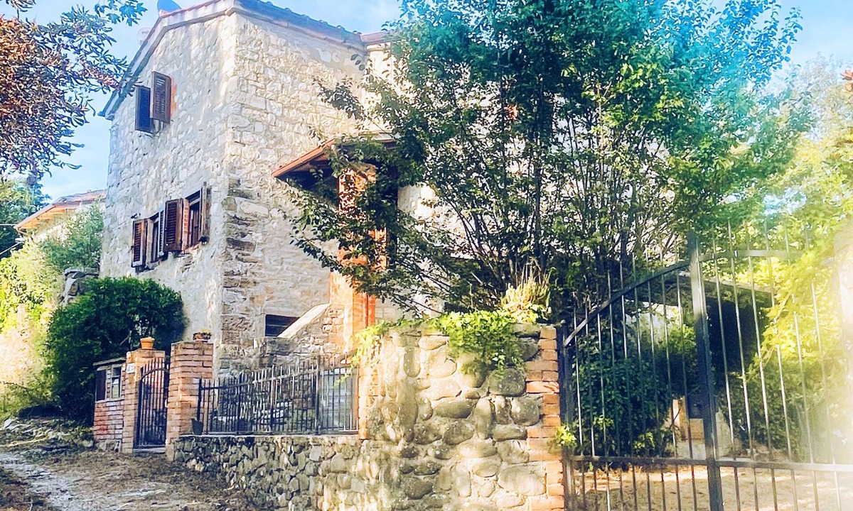 Caprese Michelangelo House | Hidden Tuscan Gem- surrounded by rolling hills. Charming villa, sleeps up to 6.