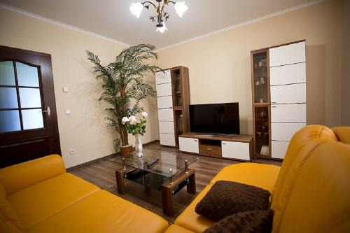 Reudnitz-Thonberg Apartment | Hochweis