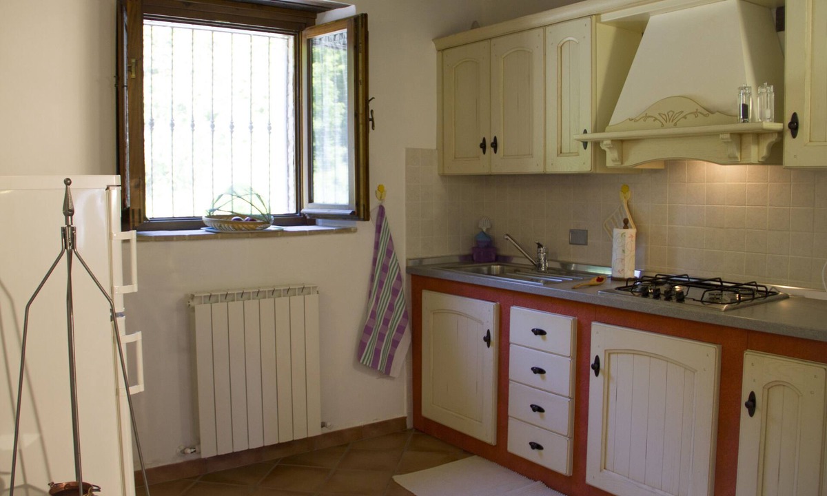 Piegaro Apartment | Holiday Apartment Il Piccolo Noce - Lavender Apartment